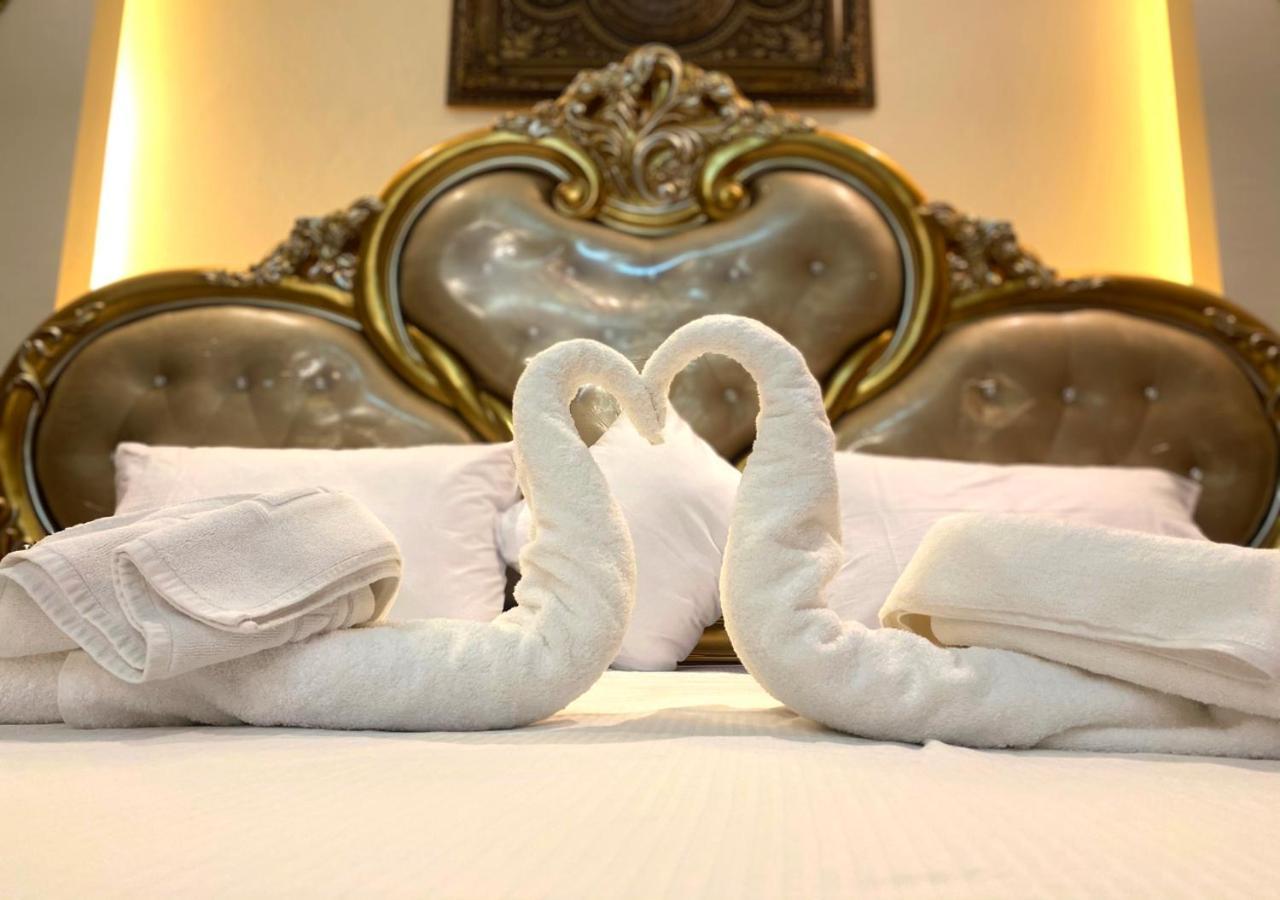 Majestic Hotel Doha Bagian luar foto