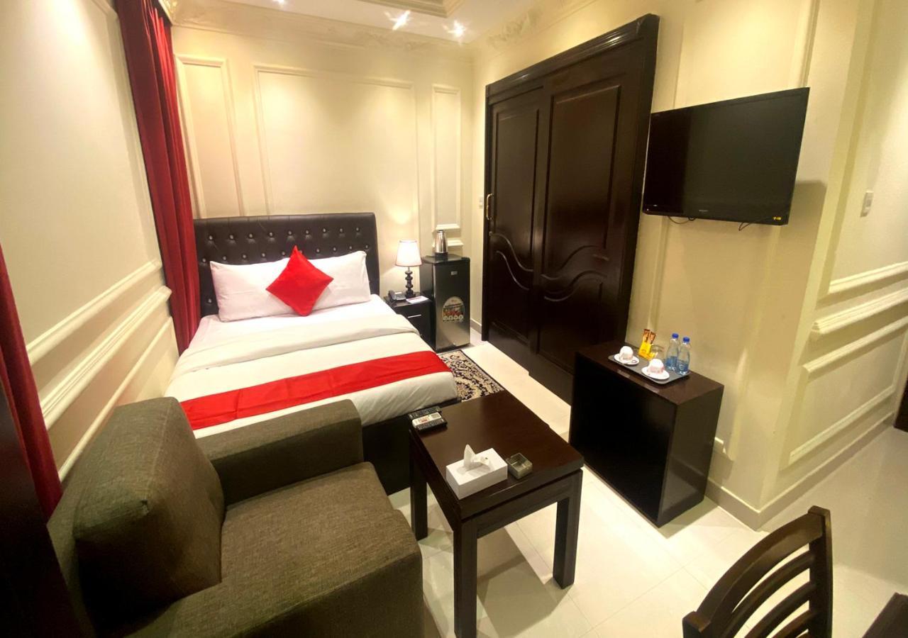 Majestic Hotel Doha Bagian luar foto