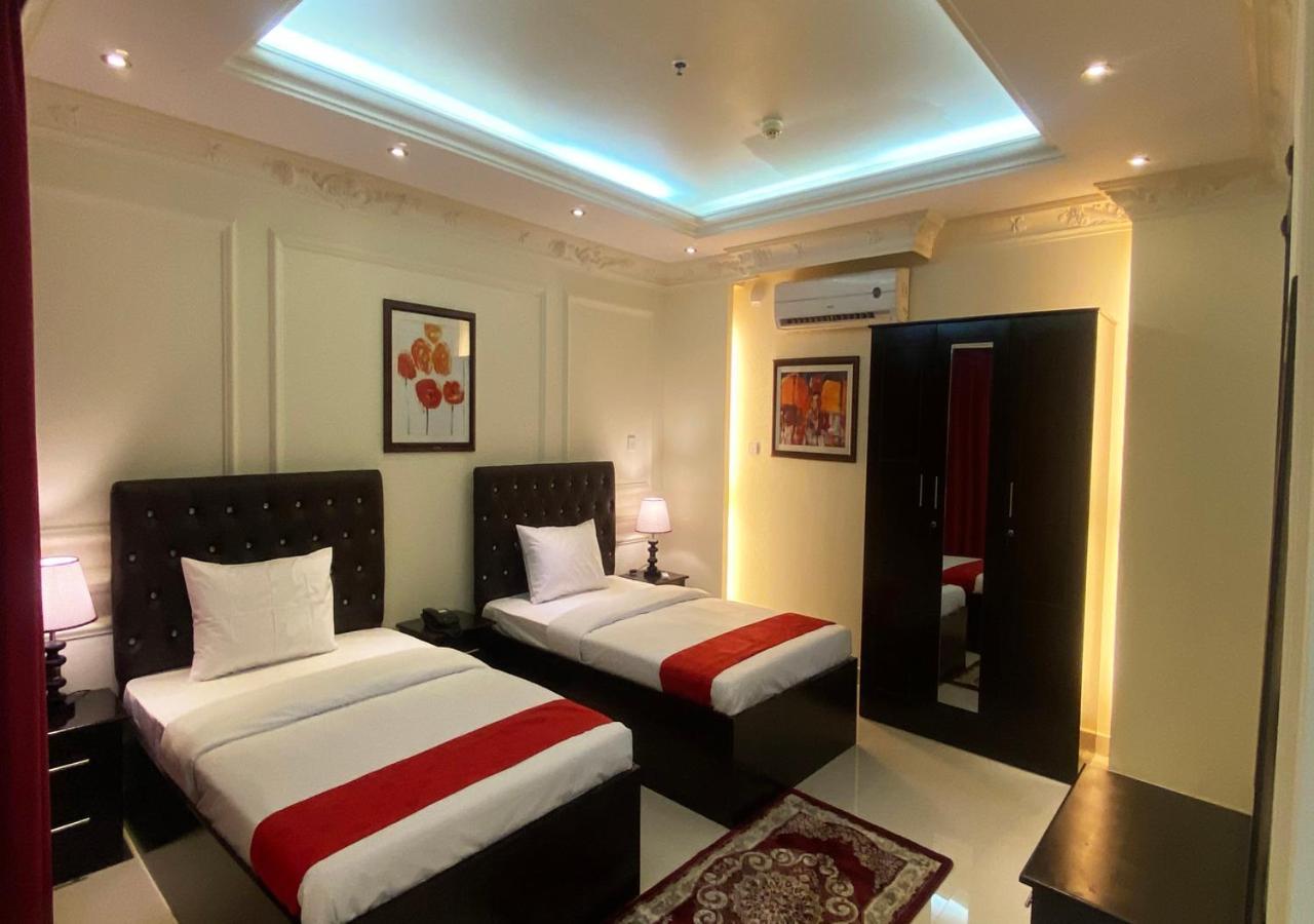 Majestic Hotel Doha Bagian luar foto