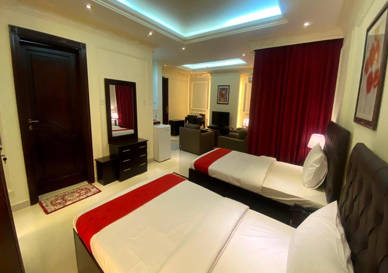 Majestic Hotel Doha Bagian luar foto