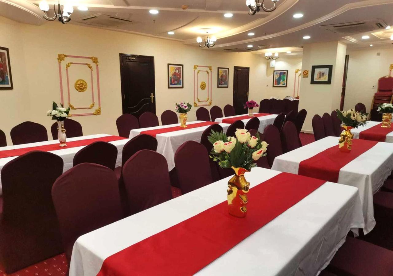 Majestic Hotel Doha Bagian luar foto