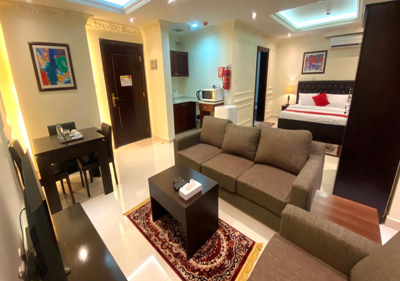 Majestic Hotel Doha Bagian luar foto